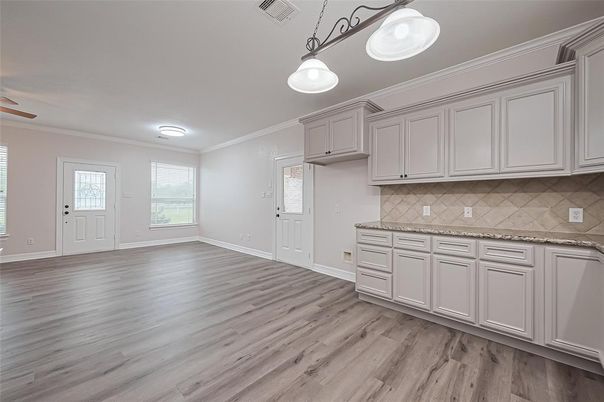 Empty room, Interior, Pendant Lights, Wood Texture Flooring