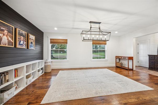 Interior, Pendant Lights, Recessed Lighting, Wood Texture Flooring