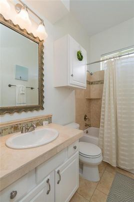 Bathroom, Interior, Tile Countertops