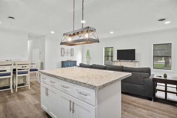 Dining room, Interior, Living room, Pendant Lights, Recessed Lighting, Wood Texture Flooring