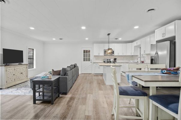 Interior, Kitchen, Living room, Pendant Lights, Recessed Lighting, Stainless Steel Appliances, Wood Texture Flooring