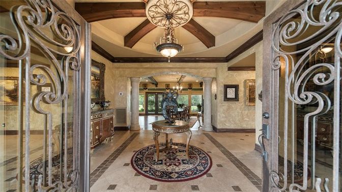 Chandelier, Interior, Wooden Beams