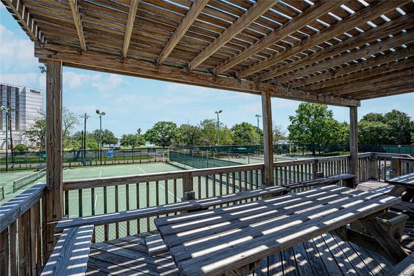 Exterior, Tennis Courts