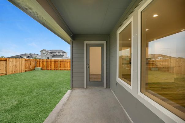 Backyard, Exterior