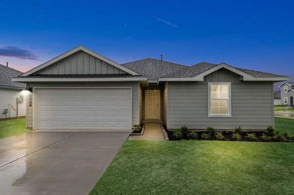 Attached, Exterior, Facade, Ranch