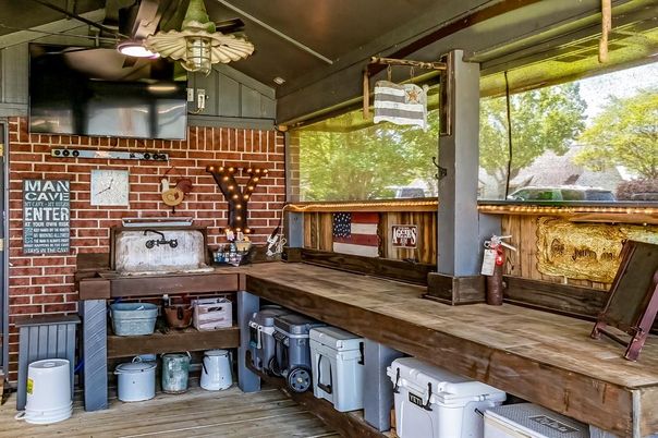 Interior, Stone Walls, Washer, Wood Texture Flooring