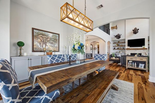 Interior, Pendant Lights, Wood Texture Flooring