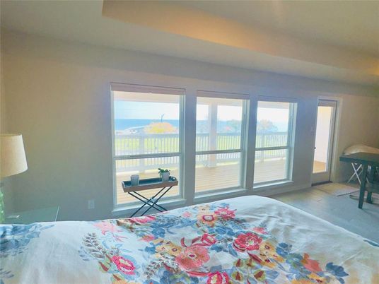 Bedroom, Interior, Water