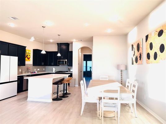 Dining room, Interior, Kitchen, Pendant Lights, Recessed Lighting, Wood Texture Flooring
