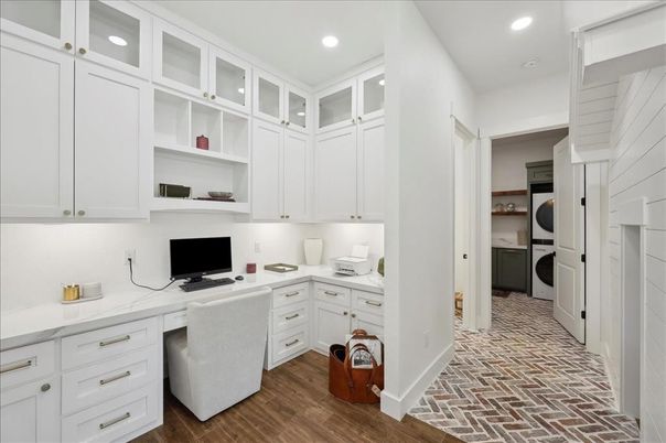 Home Office, Interior, Recessed Lighting, Washer, Wood Texture Flooring