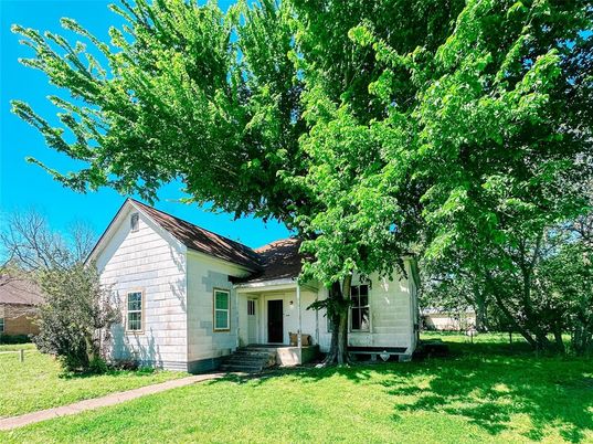 Backyard, Exterior, Facade, None