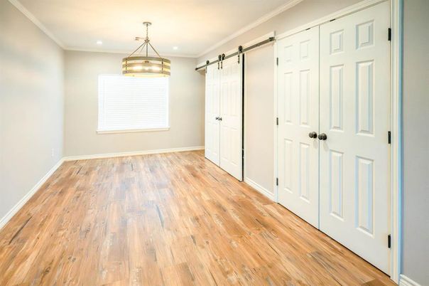 Empty room, Interior, Pendant Lights, Recessed Lighting, Wood Texture Flooring