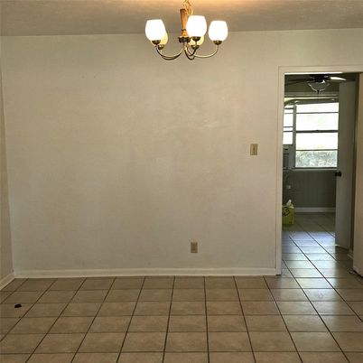 Chandelier, Empty room, Interior