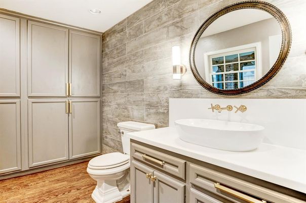 Bathroom, Interior, Recessed Lighting, Wood Texture Flooring