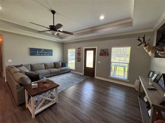 Interior, Living room, Recessed Lighting, Wood Texture Flooring