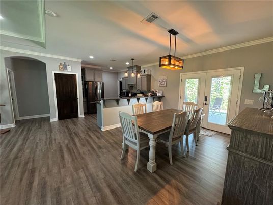 Dining room, Interior, Kitchen, Pendant Lights, Recessed Lighting, Wood Texture Flooring