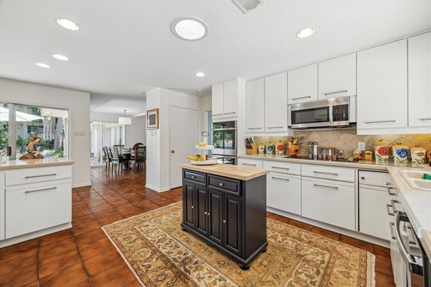 Dining room, Interior, Kitchen, Pendant Lights, Recessed Lighting