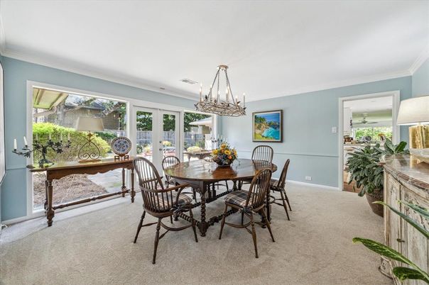 Chandelier, Dining room, Interior