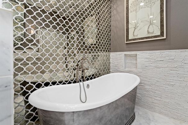 Bathroom, Free Standing Baths, Interior