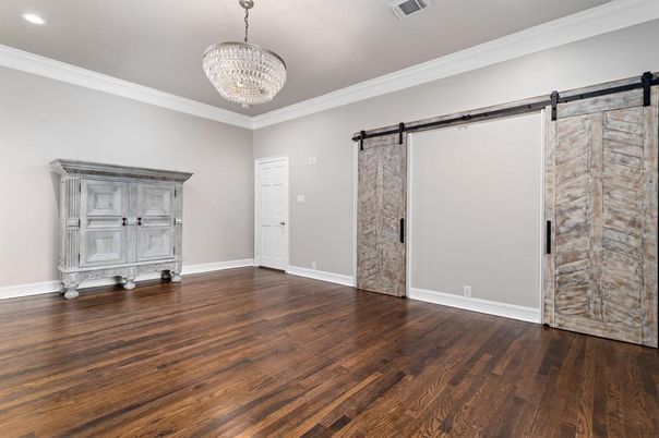 Chandelier, Empty room, Interior, Recessed Lighting, Wood Texture Flooring