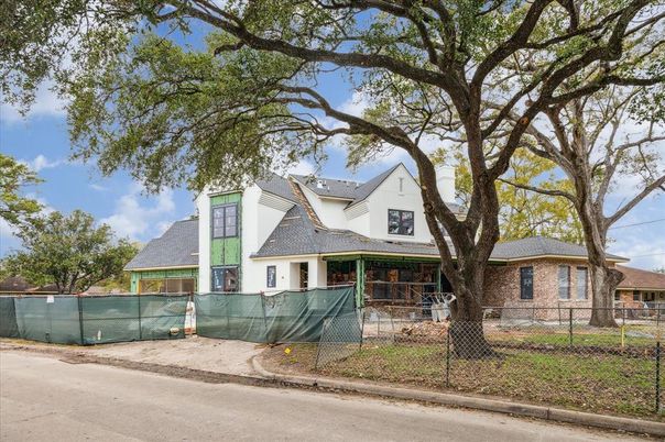 Backyard, Exterior, Facade, Brick Facade, Queen Anne Victorian