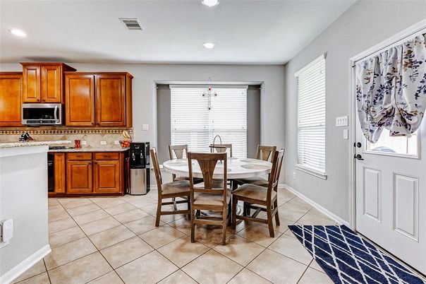 Dining room, Interior, Kitchen, Recessed Lighting