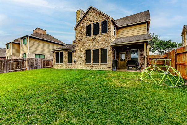 Backyard, Exterior, Playground