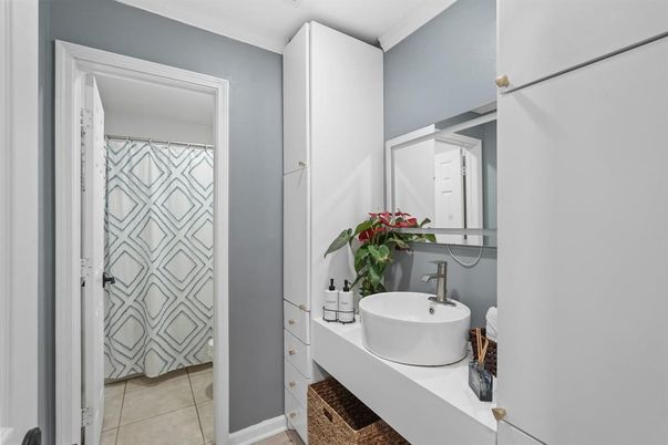 Bathroom, Interior