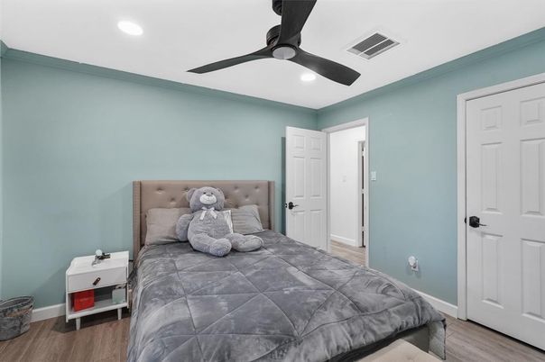 Bedroom, Interior, Recessed Lighting, Wood Texture Flooring