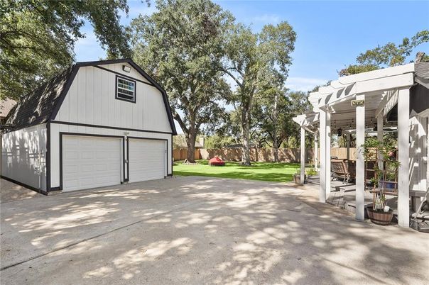Backyard, Detached Garage, Exterior