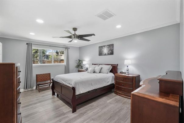 Bedroom, Interior, Recessed Lighting, Wood Texture Flooring