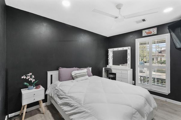 Bedroom, Interior, Recessed Lighting, Wood Texture Flooring