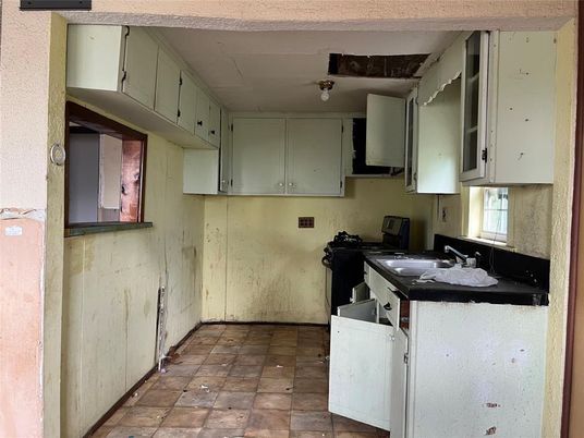 Interior, Kitchen