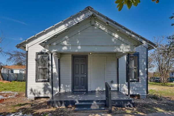 Exterior, Facade, American Craftsman