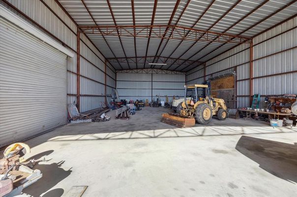 Garage, Interior