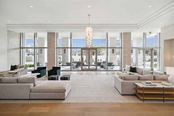 Interior, Living room, Pendant Lights, Piano, Recessed Lighting, Wood Texture Flooring