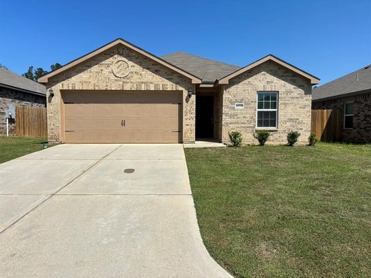 Attached, Exterior, Facade, Brick Facade, Brick Traditional