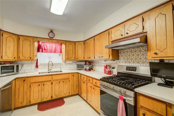 Interior, Kitchen, Stainless Steel Appliances