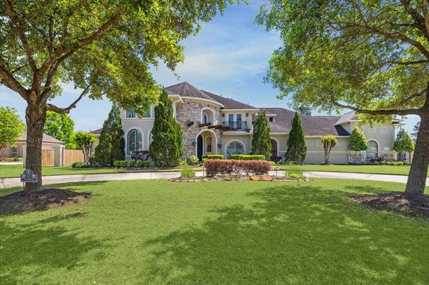 Backyard, Exterior, Facade, French Provincial