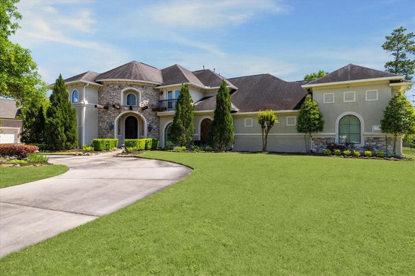 Attached, Backyard, Exterior, Facade, French Provincial