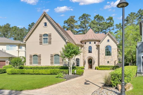 Backyard, Exterior, Facade, French Provincial