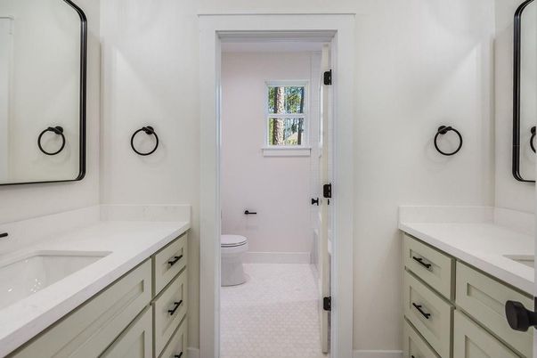 Bathroom, Dual Sink Vanities, Interior