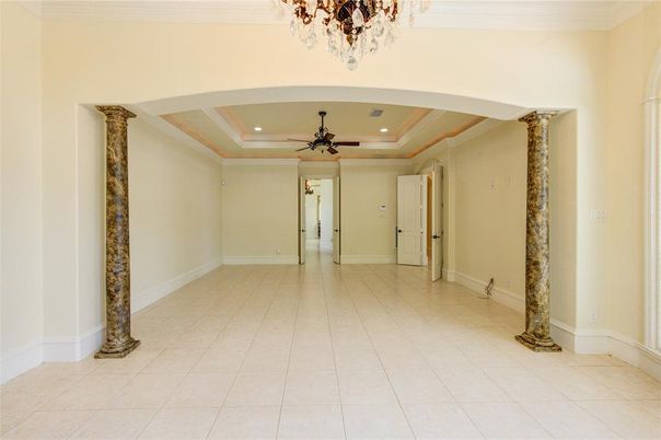 Chandelier, Empty room, Interior, Recessed Lighting