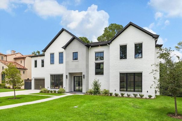 Backyard, Exterior, Facade, Farmhouse