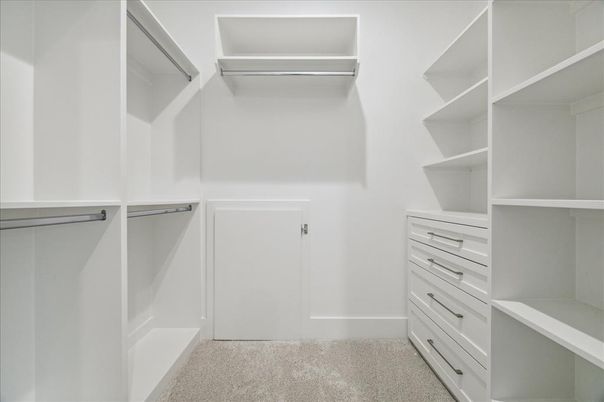 Interior, Walk-in Closets