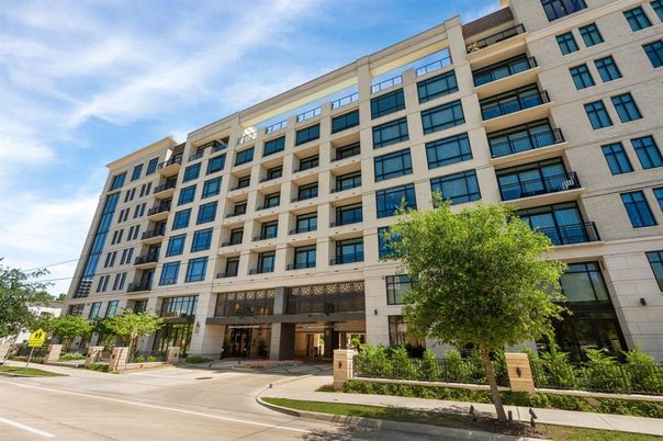 Exterior, Facade, Condo Building
