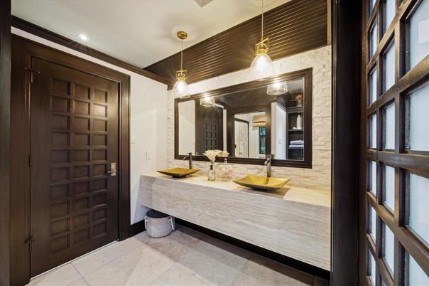 Bathroom, Interior, Pendant Lights, Recessed Lighting