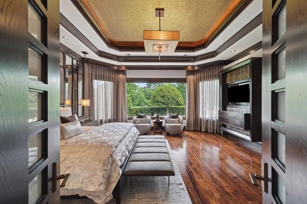 Bedroom, Interior, Living room, Recessed Lighting, Wood Texture Flooring