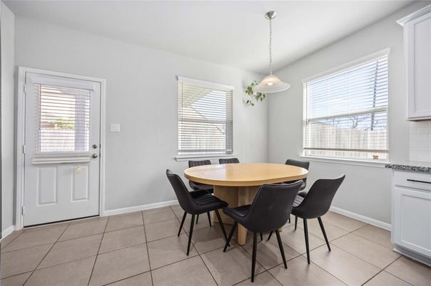 Dining room, Interior, Pendant Lights