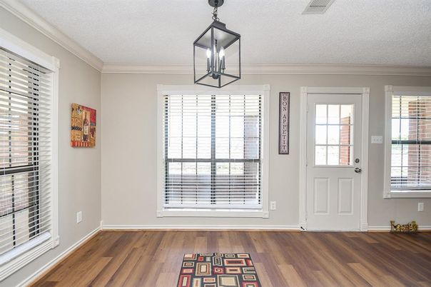 Empty room, Interior, Pendant Lights, Wood Texture Flooring
